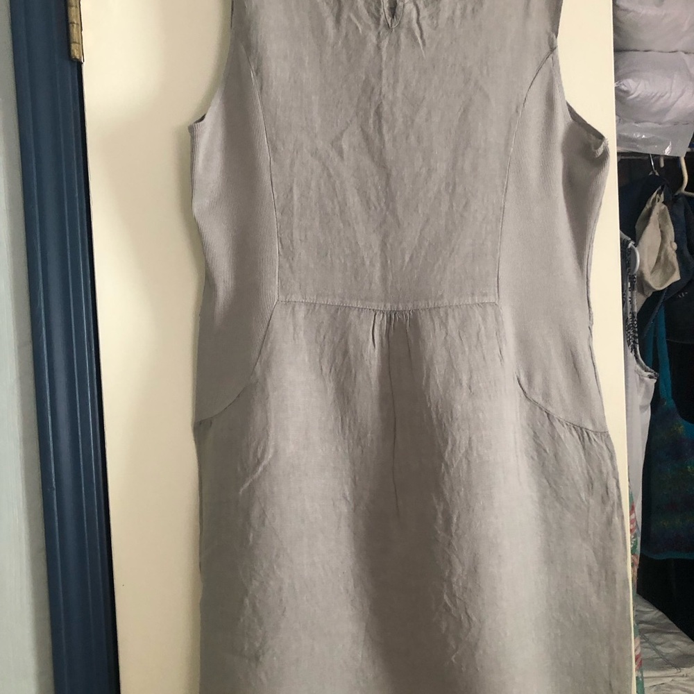 Sleeveless summer dress - Picture 4 of 7
